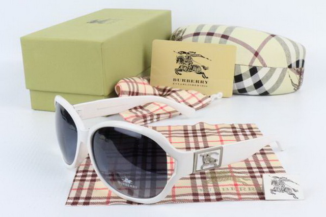 Burberry Boutique Sunglasses 030